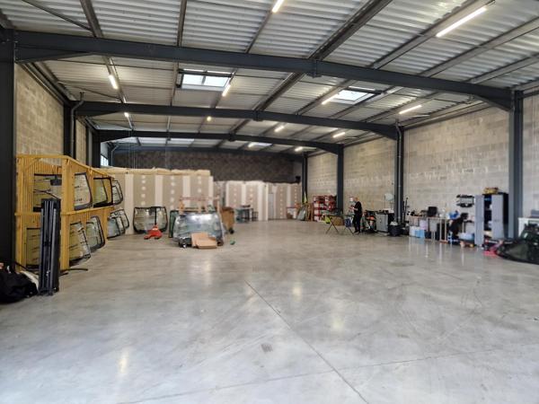 Local Commercial 450m² – Cholet
