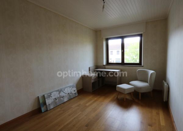 BERTRANGE - MAISON DE 155 M² AVEC 4 CHAMBRES, GARAGE ET JARDIN ! FORT POTENTIEL !