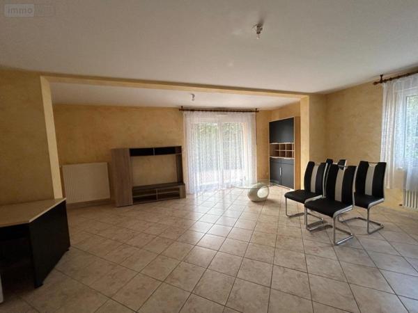 Appartement à louer à Mâcon en Saône-et-Loire (71000), ref : 01065-L358