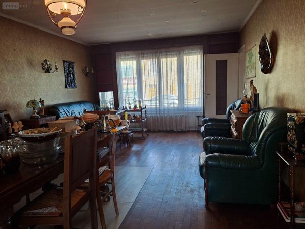 Maison à vendre à Ernée en Mayenne (53500), ref : 53077-19   
CENTRE-VILLE