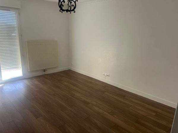 Appartement Evry Courcouronnes 2 pièce(s) 39.2 m2