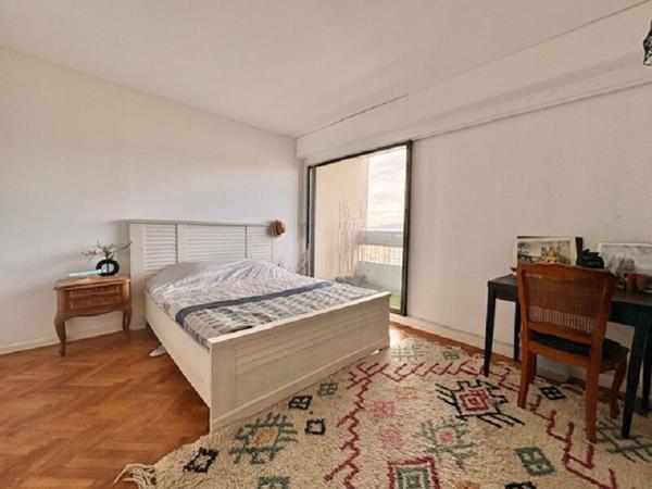 Appartement Marseille Chateausec 9ème s 80 m2 Balcons, parking facile cave Vue Dégagée