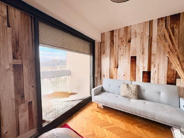 Appartement Marseille Chateausec 9ème s 80 m2 Balcons, parking facile cave Vue Dégagée