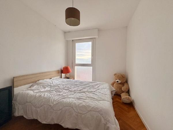 Appartement Marseille Chateausec 9ème s 80 m2 Balcons, parking facile cave Vue Dégagée