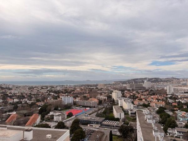 Appartement Marseille Chateausec 9ème s 80 m2 Balcons, parking facile cave Vue Dégagée