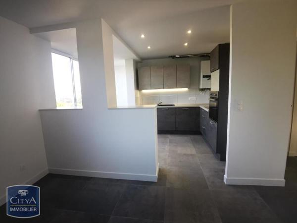 Appartement à louer 4 pièces 68.97m² Saint-Étienne (42000)