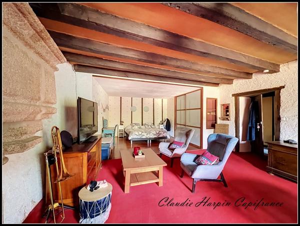 Maison à vendre 10 pièces PARTHENAY (79) - 306 m² - 6 ch - terrain 1496 m² - piscine