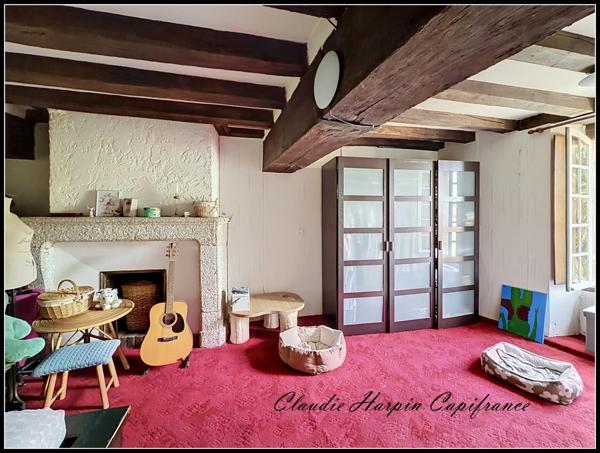 Maison à vendre 10 pièces PARTHENAY (79) - 306 m² - 6 ch - terrain 1496 m² - piscine