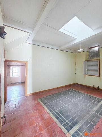 Grande maison de caractère ou deux logements avec dépendances à réinventer selon vos envies