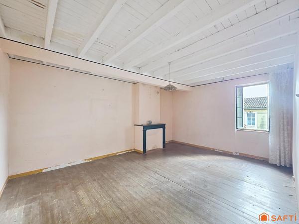 Grande maison de caractère ou deux logements avec dépendances à réinventer selon vos envies