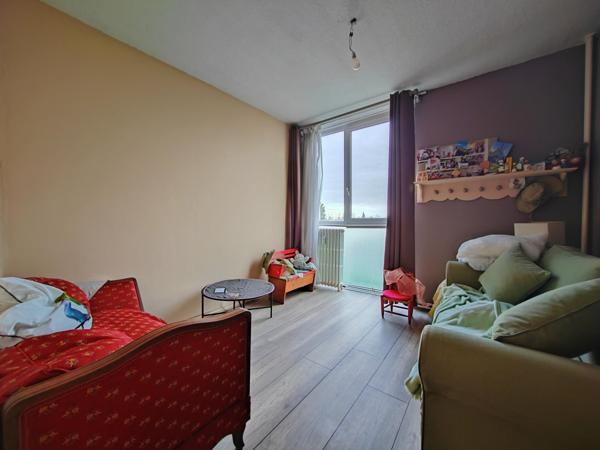 Appartement 5 pièces de 68 m² + Garage