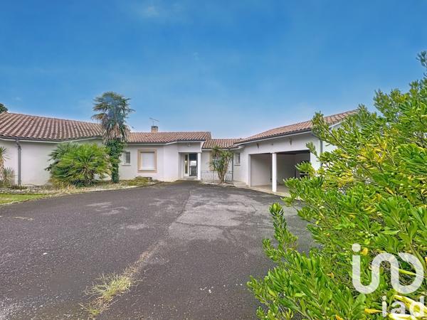 House for sale 5 rooms 130 m² Saint-Cricq-Chalosse