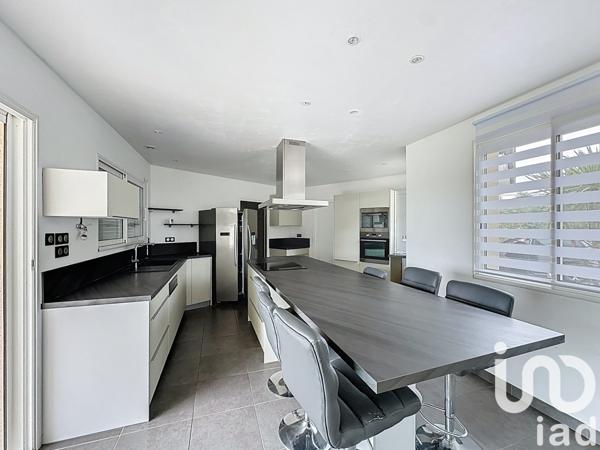 House for sale 5 rooms 130 m² Saint-Cricq-Chalosse