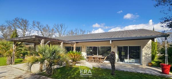 BLANQUEFORT - Maison 190m² plain-pied - grande parcelle - piscine - calme -