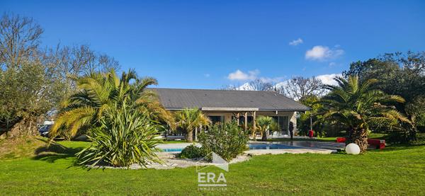 BLANQUEFORT - Maison 190m² plain-pied - grande parcelle - piscine - calme -