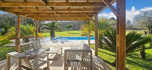 BLANQUEFORT - Maison 190m² plain-pied - grande parcelle - piscine - calme -