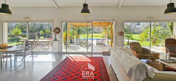 BLANQUEFORT - Maison 190m² plain-pied - grande parcelle - piscine - calme -