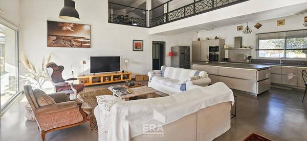 BLANQUEFORT - Maison 190m² plain-pied - grande parcelle - piscine - calme -