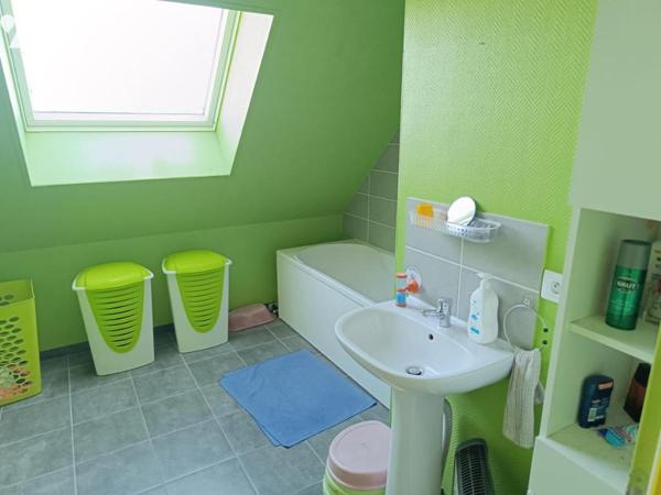 MAISON-3 CHAMBRES-JARDIN-GARAGE