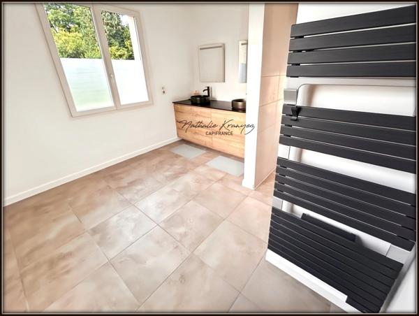 Proche de RETHEL (08) Maison contemporaine de 2009 avec 1491m² de terrain, sous-sol total