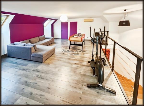 Proche de RETHEL (08) Maison contemporaine de 2009 avec 1491m² de terrain, sous-sol total