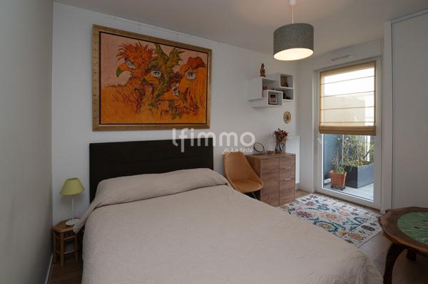 Bel attique 5 p. 98 m² avec terrasse 58 m² et deux parkings