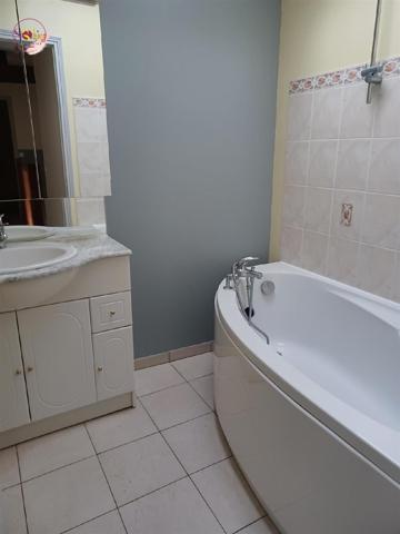 Appartement duplex centre-ville Cognac avec cour Venez ...