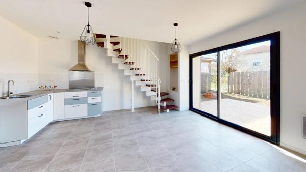 Location Maison 4 pièces 81 m2 à Revel