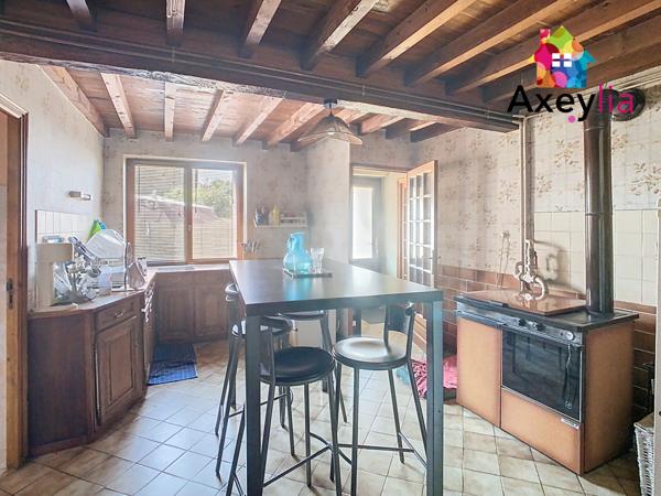 Saint-Just-la-Pendue (42540) A VENDRE- SAINT- JUST- LA- PENDUE- MAISON FAMILIALE AVEC TERRAIN DE 1452 M2