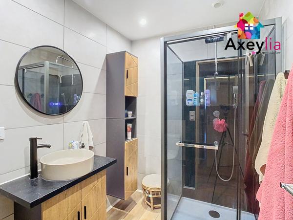 Saint-Just-la-Pendue (42540) A VENDRE- SAINT- JUST- LA- PENDUE- MAISON FAMILIALE AVEC TERRAIN DE 1452 M2