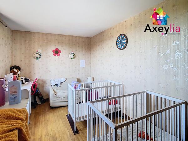 Saint-Just-la-Pendue (42540) A VENDRE- SAINT- JUST- LA- PENDUE- MAISON FAMILIALE AVEC TERRAIN DE 1452 M2