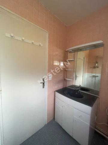 A LOUER - Appartement de 4 pièces à Ploërmel (56800)