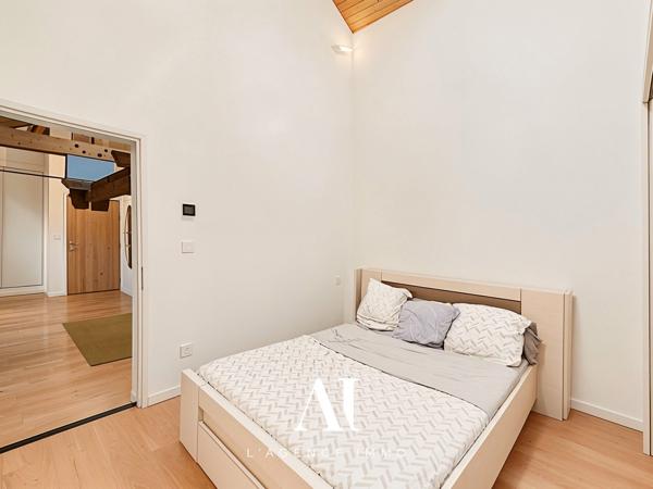Appartement T3 de 72,22 m² entièrement rénové en 2025, au deuxième et dernier étage - Prévessin-Moëns 01280