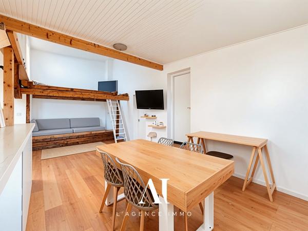 Appartement T3 de 72,22 m² entièrement rénové en 2025, au deuxième et dernier étage - Prévessin-Moëns 01280