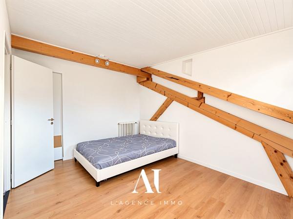 Appartement T3 de 72,22 m² entièrement rénové en 2025, au deuxième et dernier étage - Prévessin-Moëns 01280