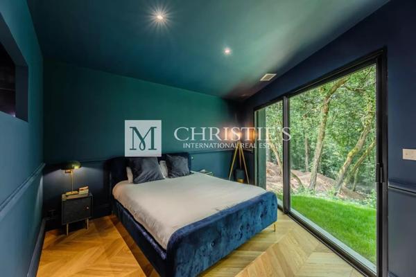 Bouliac – Villa contemporaine aux lignes épurées – Vue dominante et sérénité