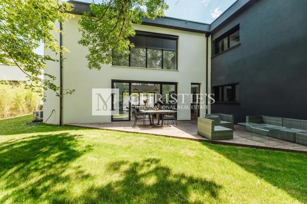 Bouliac – Villa contemporaine aux lignes épurées – Vue dominante et sérénité