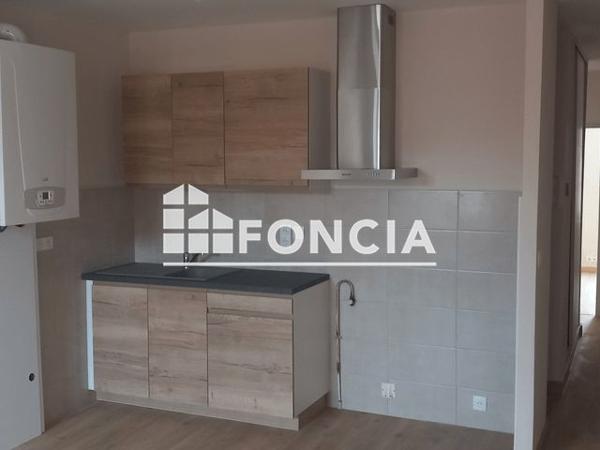 Location Appartement 4 pièces 66.01 m² - 23 RUE DE L'HOPITAL Tournon Sur Rhone 07300