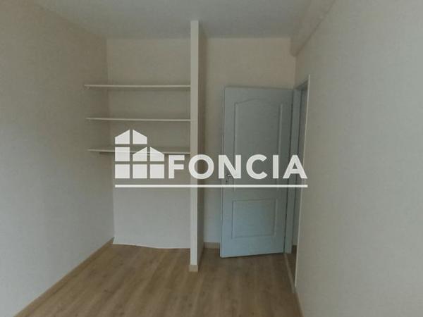 Location Appartement 4 pièces 66.01 m² - 23 RUE DE L'HOPITAL Tournon Sur Rhone 07300