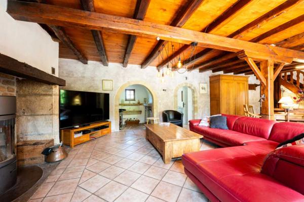 Maison ancienne - Labastide murat EXCLUSIVITE - Demeure Quercynoise de charme et dépendances avec vue et piscine chauffée en situation privilégiée sur 2ha4