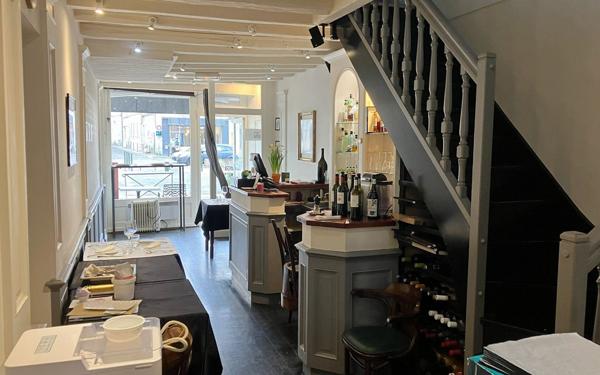 Immeuble à vendre    5 pièces •  Angoulême