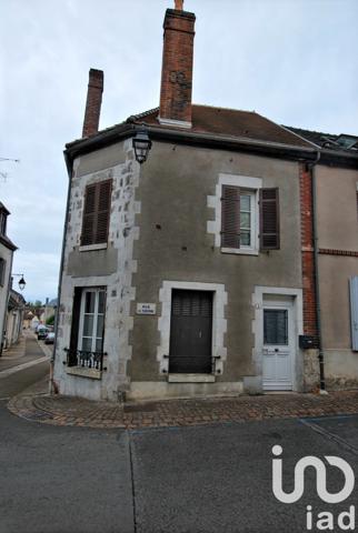 Immeuble à vendre 93 m² Bléneau