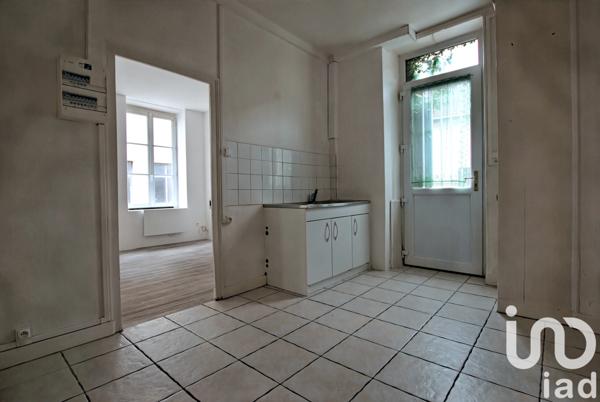 Immeuble à vendre 93 m² Bléneau