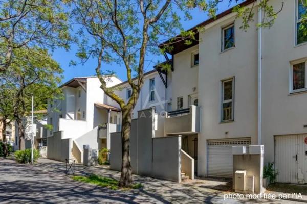 Maison T5 avec terrasse, jardin et garage