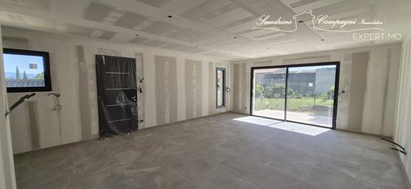 Châteauneuf-de-Gadagne (84470) Villa hors lotissement terminée fin Mai prochain