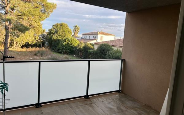 Appartement à vendre    2 pièces • 43,69 m2 Garons