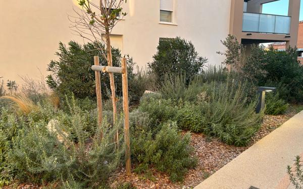 Appartement à vendre    2 pièces • 43,69 m2 Garons