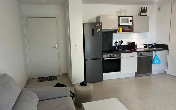 Appartement à vendre    2 pièces • 43,69 m2 Garons