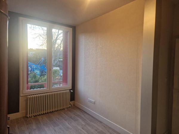 Beau pavillon rénové T5. Dépendances . Terrain