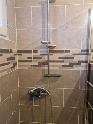 Beau pavillon rénové T5. Dépendances . Terrain